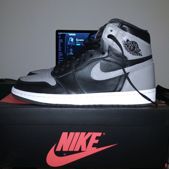 jordan 1 shadow size 9.5